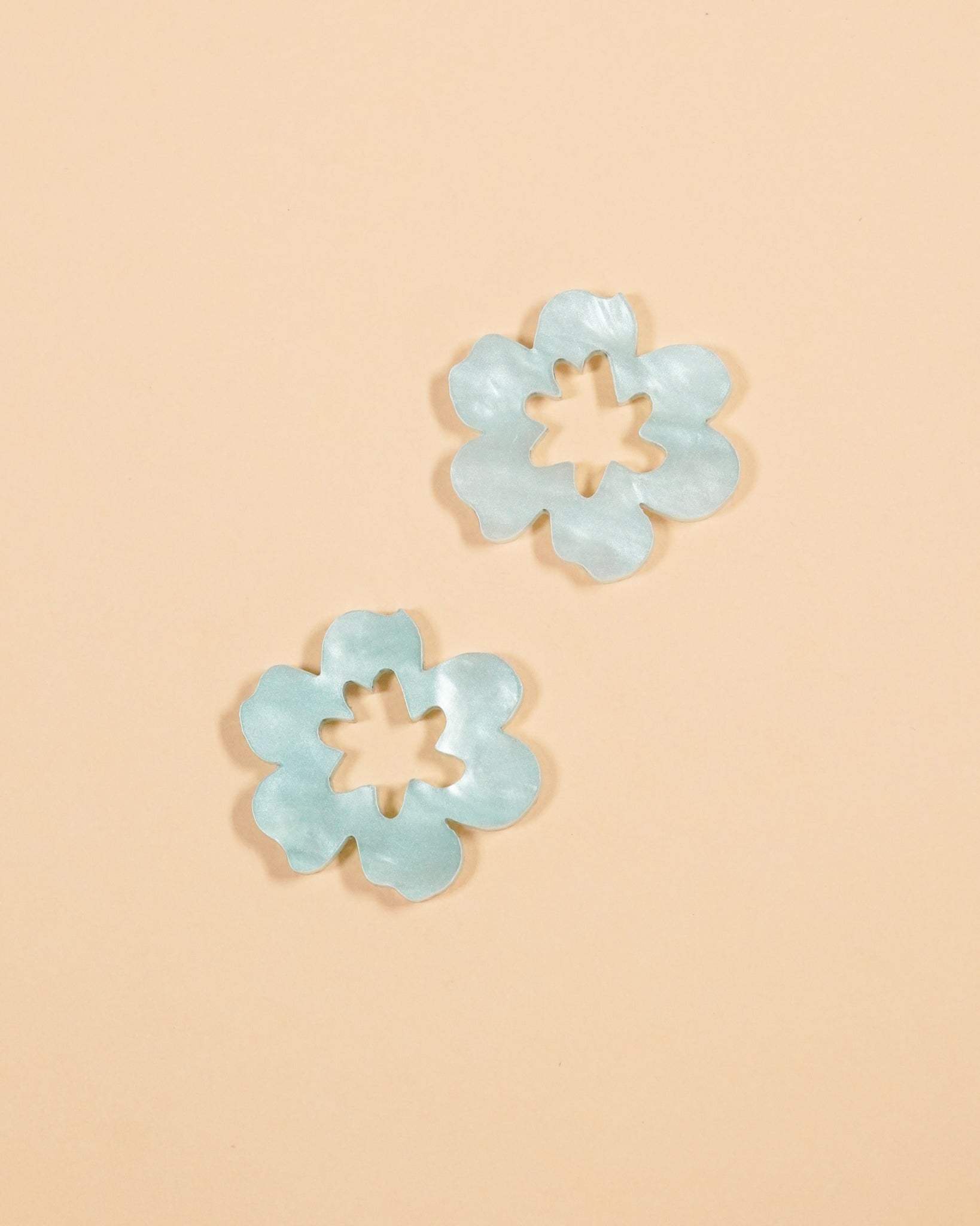 Daisy Thick Hoops