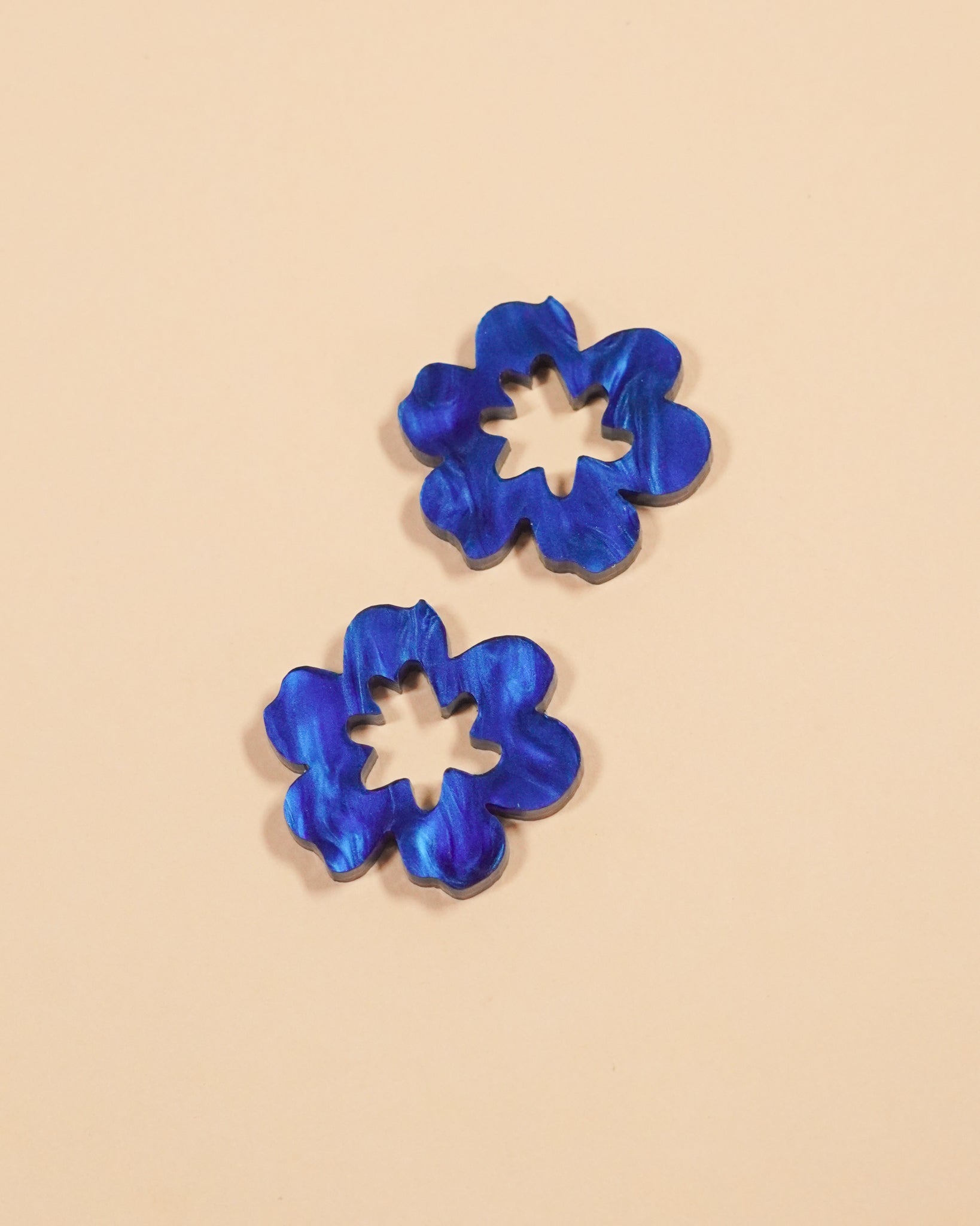 Daisy Thick Hoops