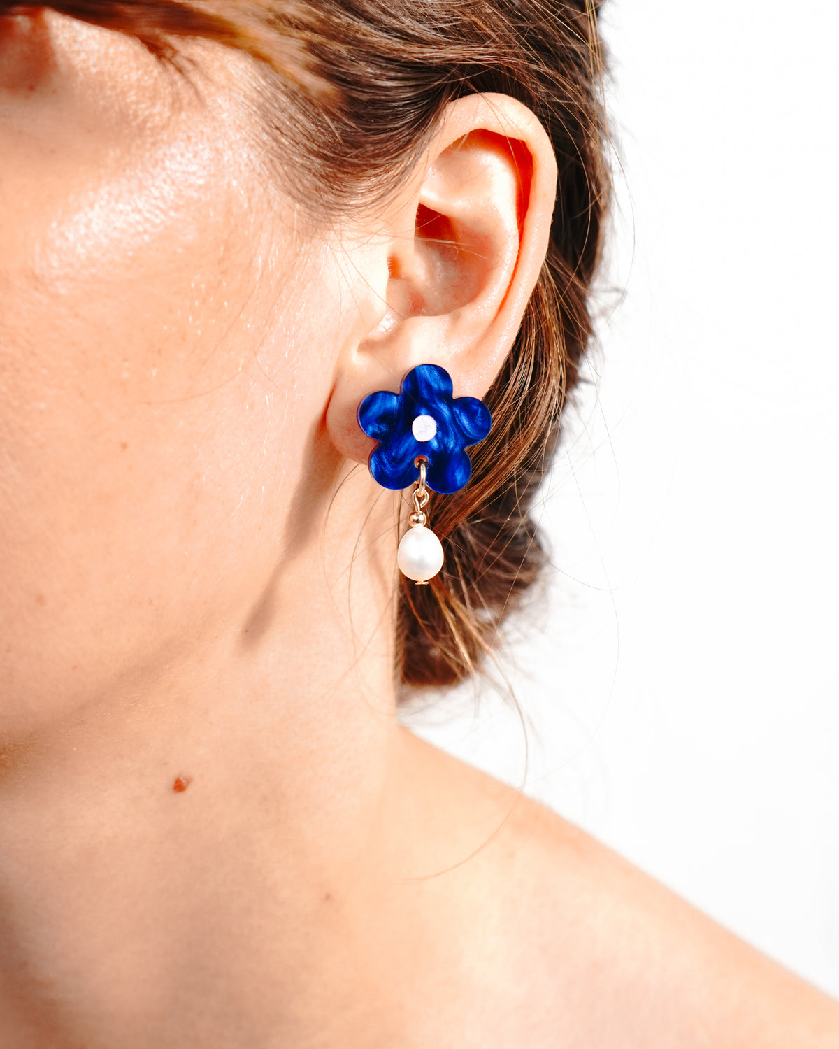 The Bloom Studs
