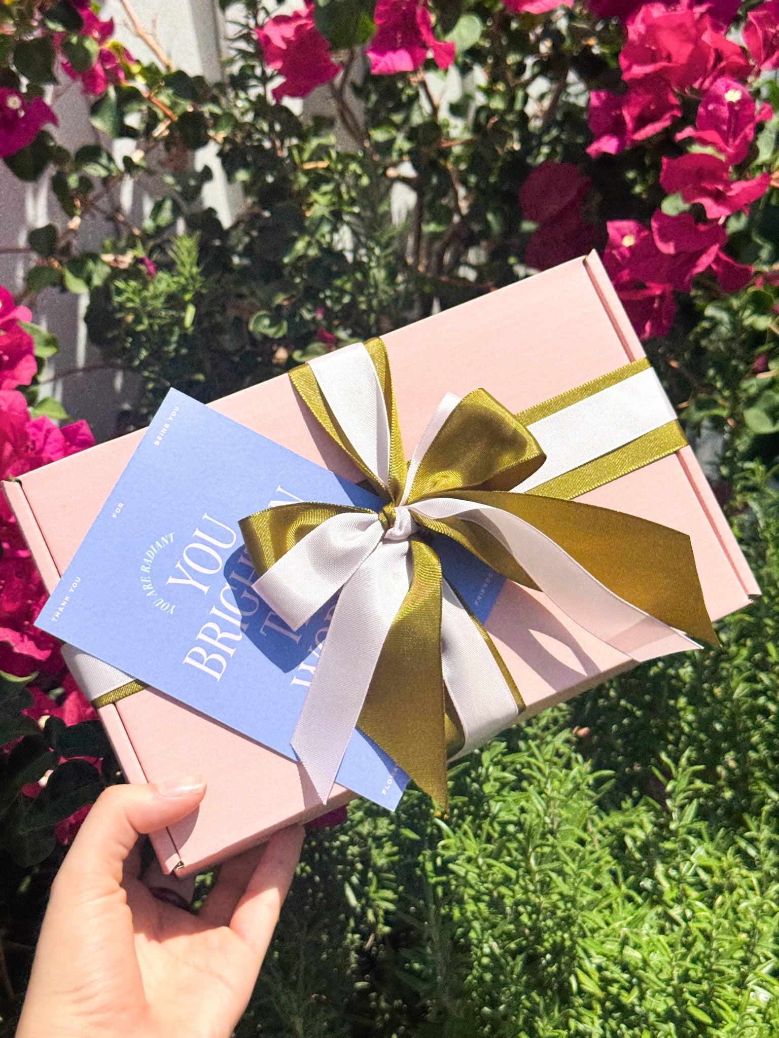 🎁 Flowature Mystery Pair (100% off)