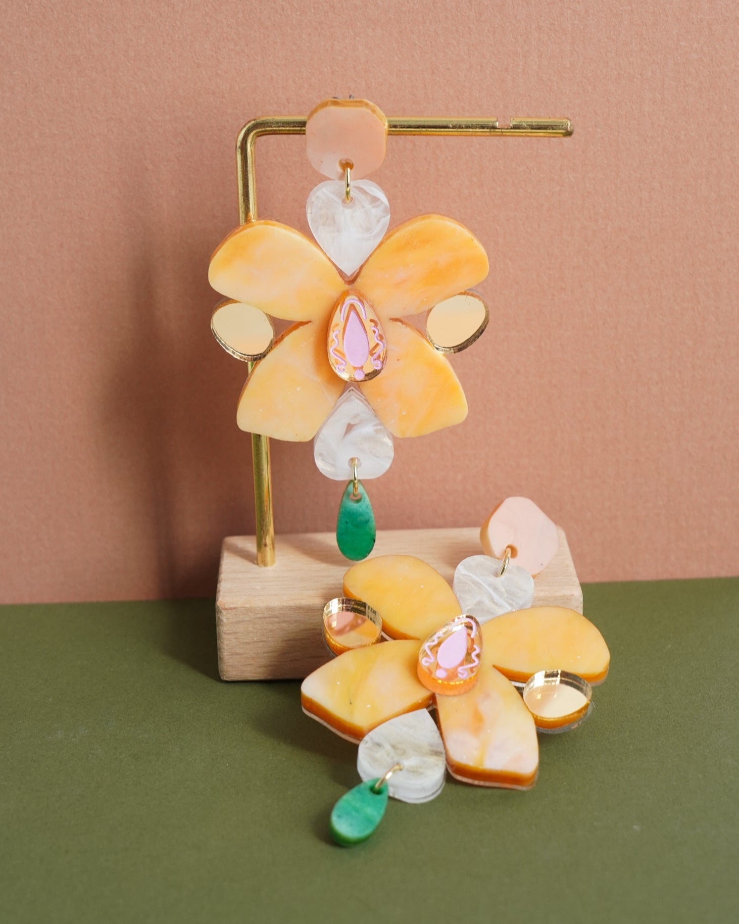 Goldie Modern Orchid