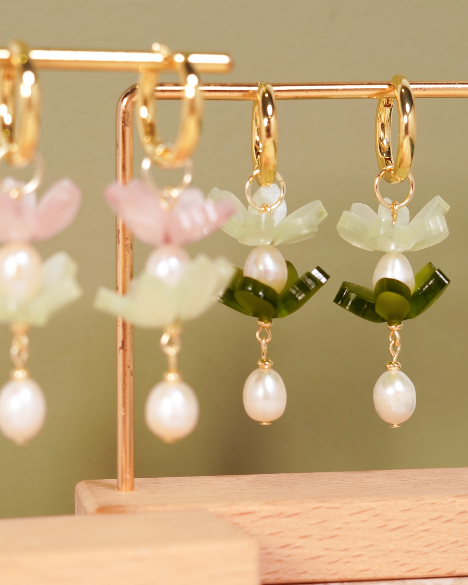 Petite Blooms  ~ Mint Blush