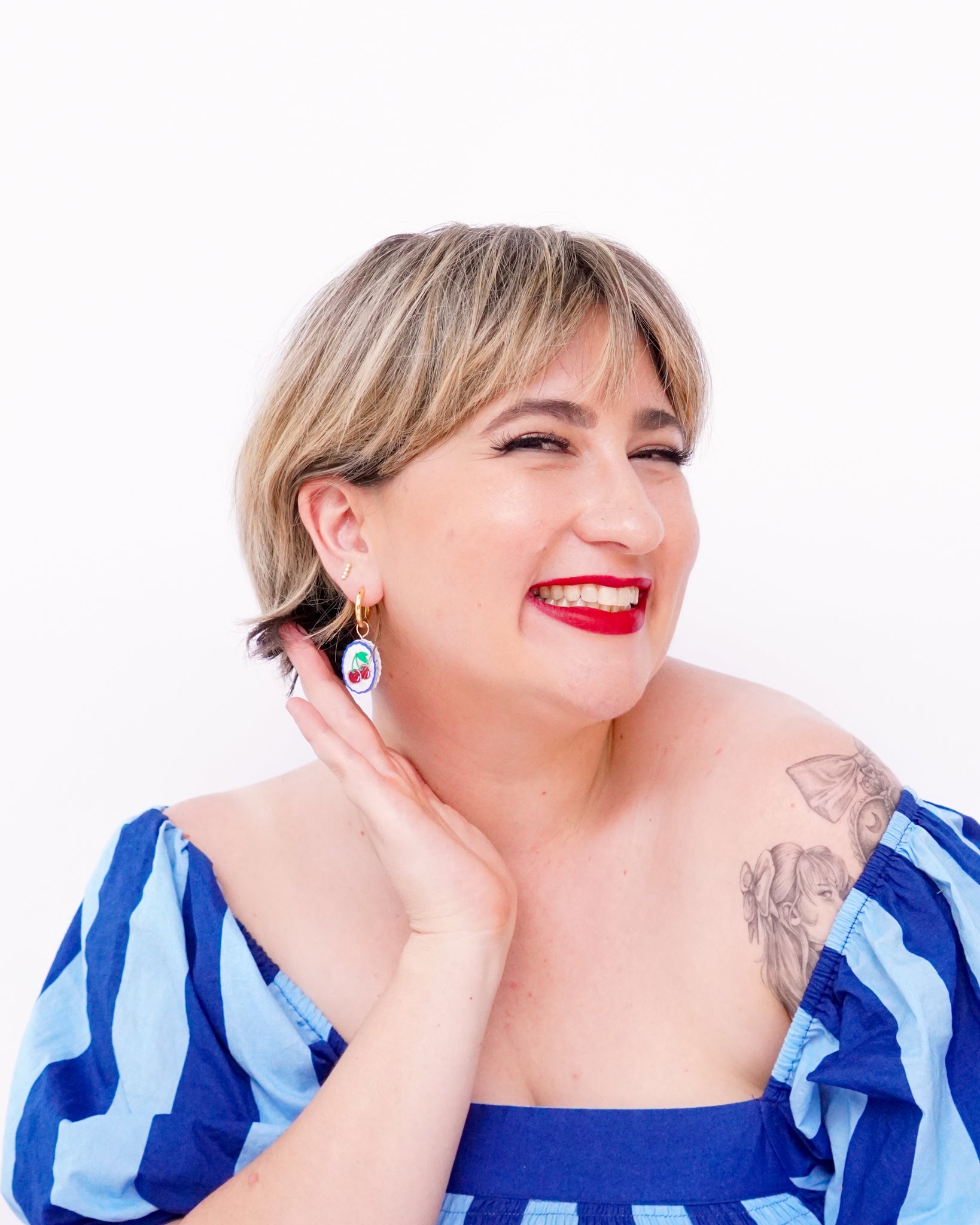 CHARM BAR - Create your signature hoops